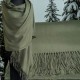 Мек шал с кашмирено докосване 180/70см,маслено зелен